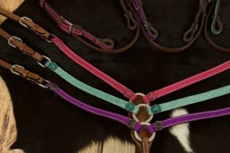 Zeige Details für Westernset: Trense, Zügel, Vorderzeug für Shettys mit Glitzer Bild von Westernset: Trense, Zügel, Vorderzeug für Shettys mit Glitzer