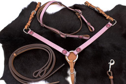Zeige Details für Westernset: Glitzertrense, Zügel und Vorderzeug in pink Bild von Westernset: Glitzertrense, Zügel und Vorderzeug in pink