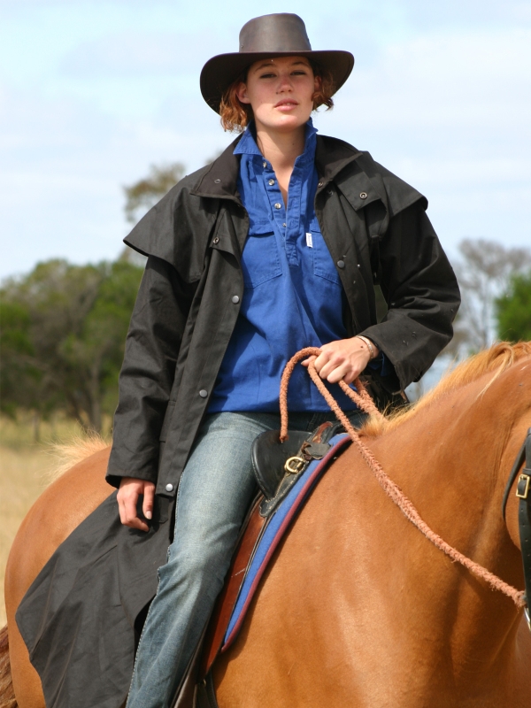 Bild von Reitmantel von Scippis, Wachsmantel, Regenreitmantel